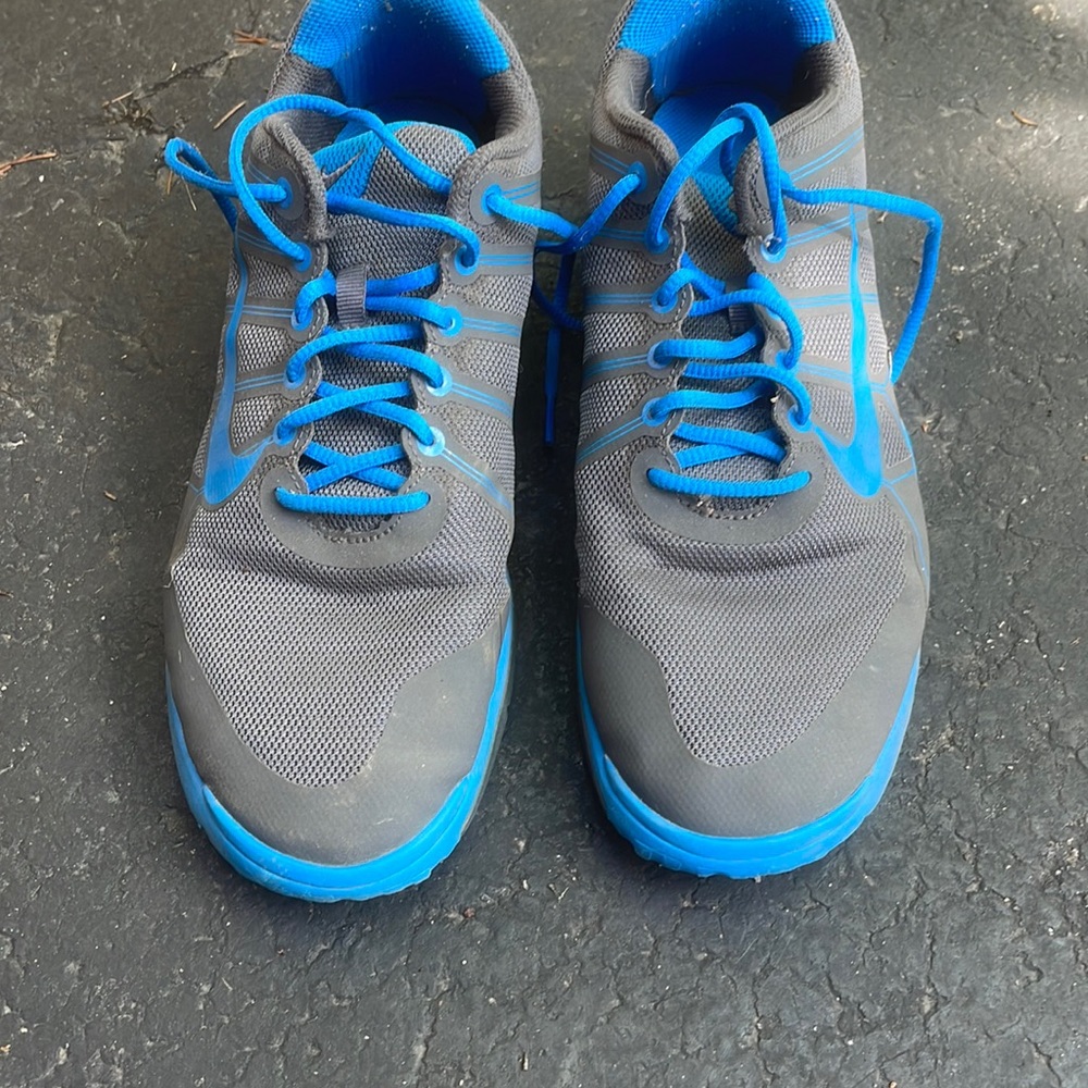 Youth Nike golf shoes